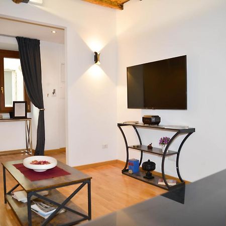 Fidia Palace Marco Aurelio'S Apartment Colosseo Рим Екстер'єр фото